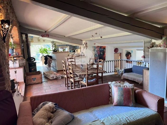 Image No.18-3 Bed House for sale