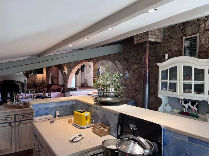 Image No.21-3 Bed House for sale