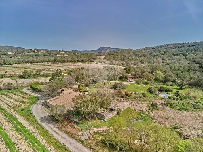 Image No.6-3 Bed House for sale