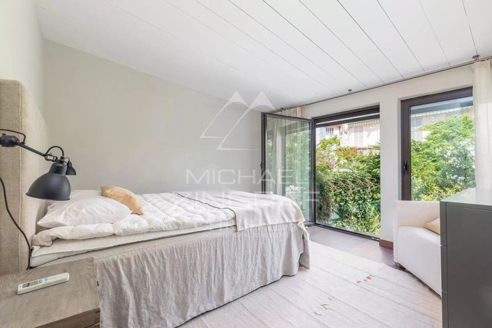 Image No.6-4 Bed House for sale