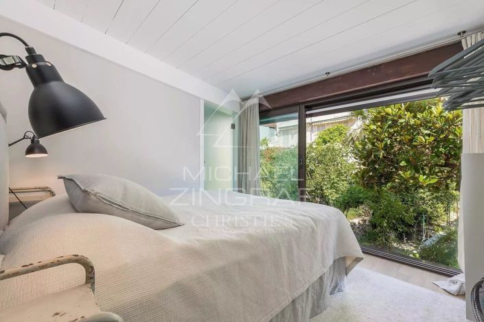 Image No.8-4 Bed House for sale