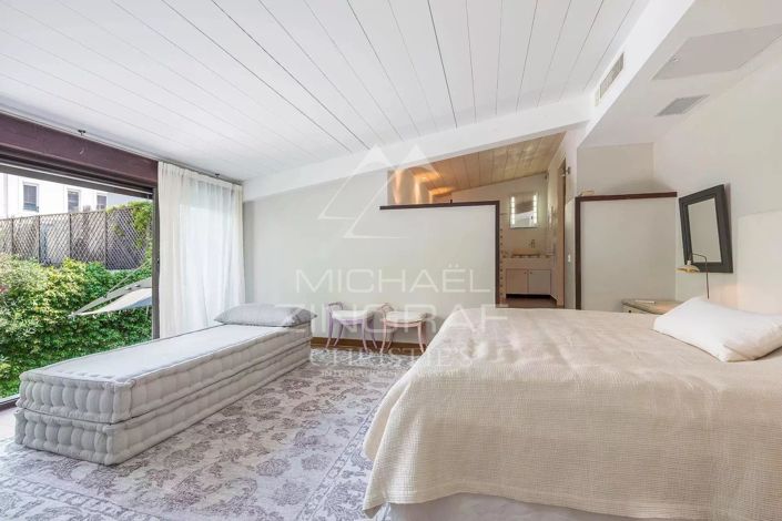 Image No.9-4 Bed House for sale