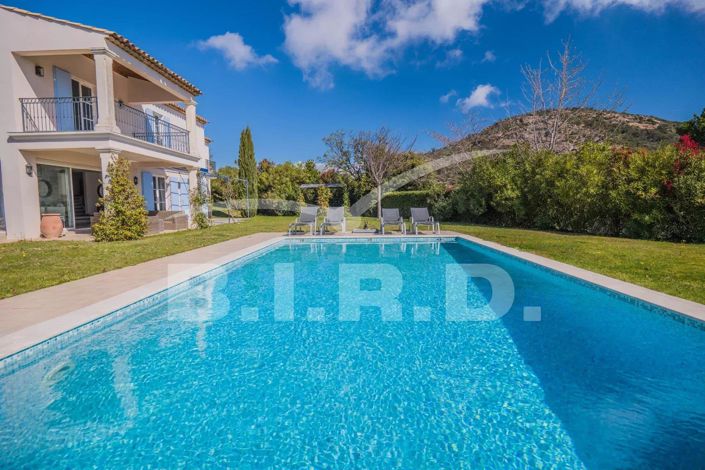Image No.1-4 Bed House for sale