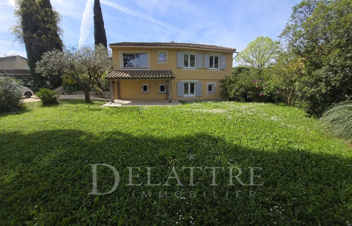 Image No.1-4 Bed House for sale