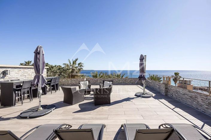 Image No.1-4 Bed Apartment for sale
