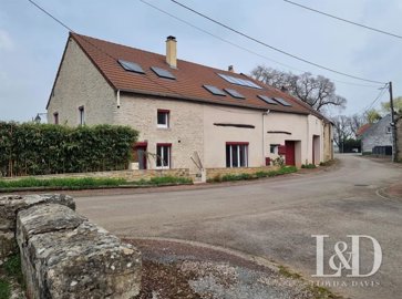 1 - Pouilly-sur-Vingeanne, Propriété