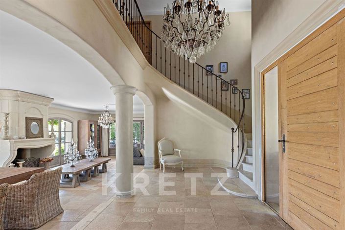 Image No.6-4 Bed House for sale