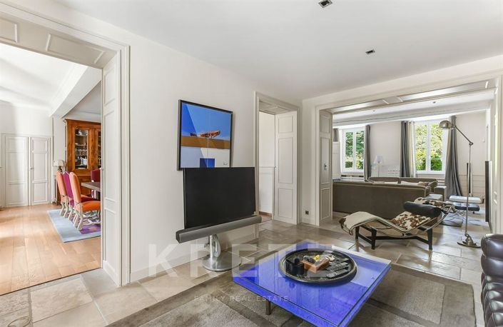 Image No.1-5 Bed House for sale