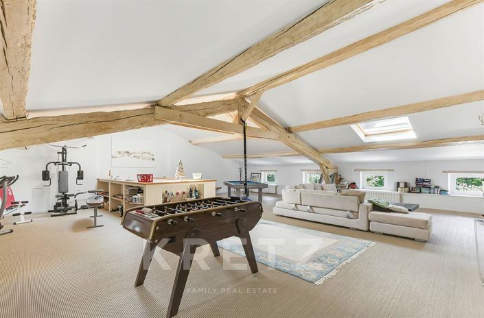 Image No.6-5 Bed House for sale