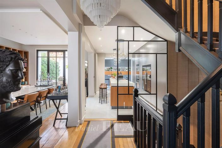 Image No.9-4 Bed House for sale