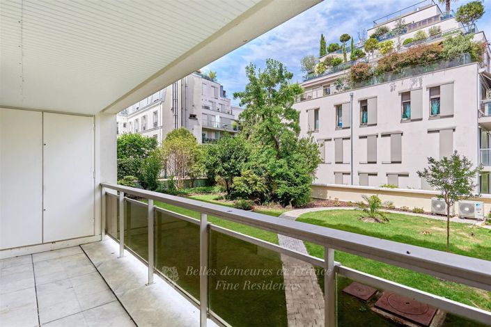 Image No.1-3 Bed Apartment for sale