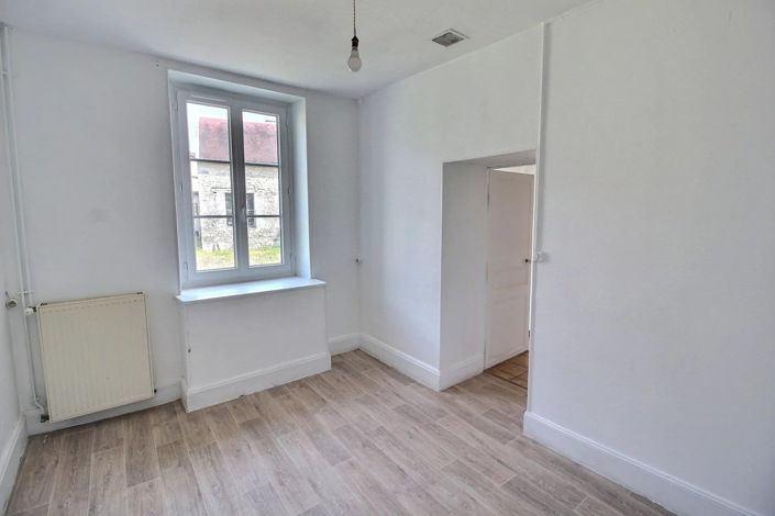 Image No.11-4 Bed House for sale