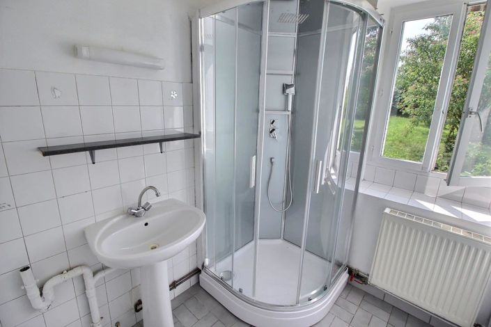 Image No.12-4 Bed House for sale