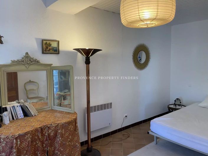 Image No.19-5 Bed House for sale