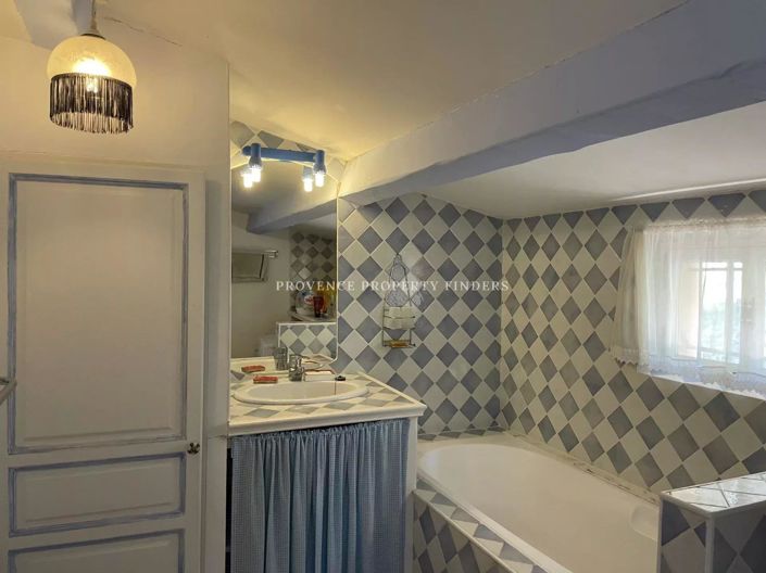 Image No.21-5 Bed House for sale