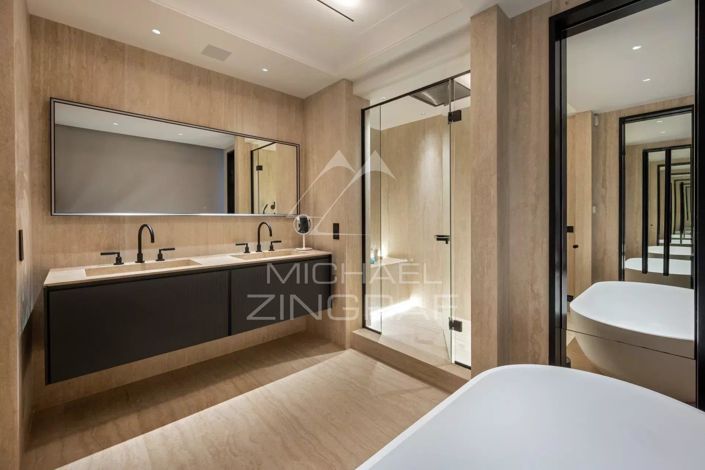 Image No.18-4 Bed Apartment for sale