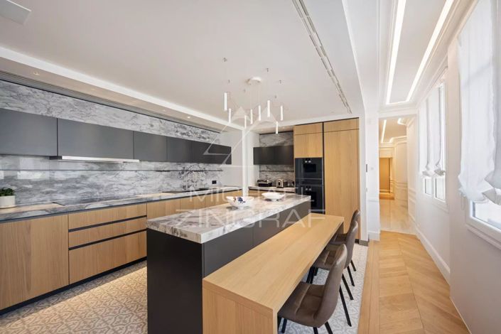 Image No.9-4 Bed Apartment for sale