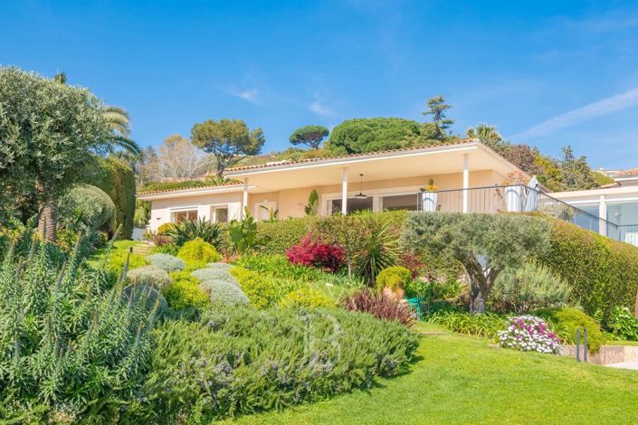 Image No.21-4 Bed House for sale