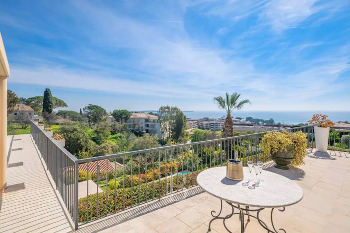 Image No.27-4 Bed House for sale