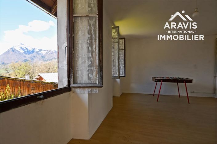 Image No.16-5 Bed House for sale