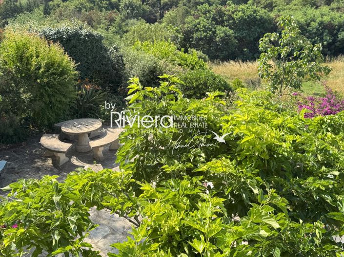 Image No.21-2 Bed House for sale