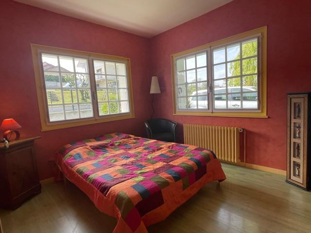 Image No.25-5 Bed House for sale