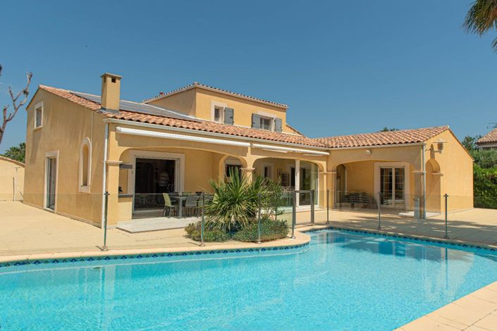 Image No.1-4 Bed House for sale