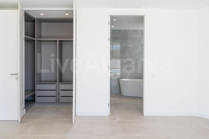 Image No.21-Maison de 5 chambres à vendre à Lagos