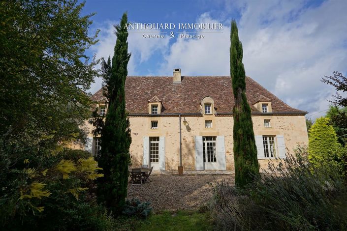 Image No.1-6 Bed House for sale