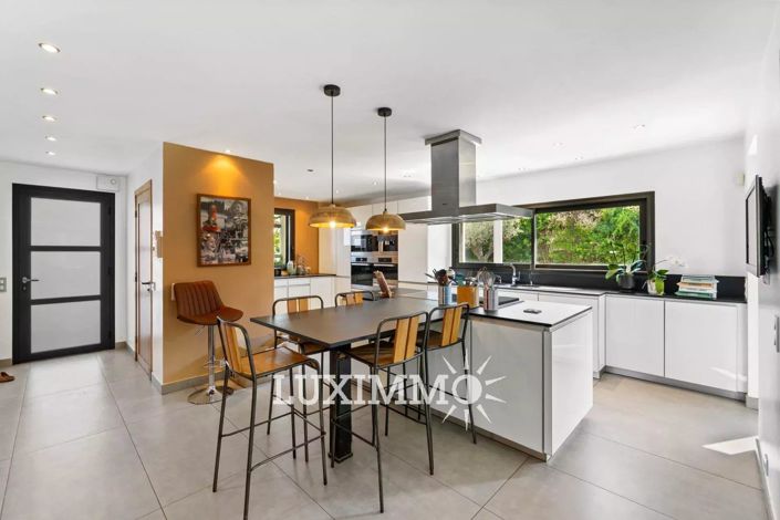 Image No.6-Maison de 5 chambres à vendre à Valbonne