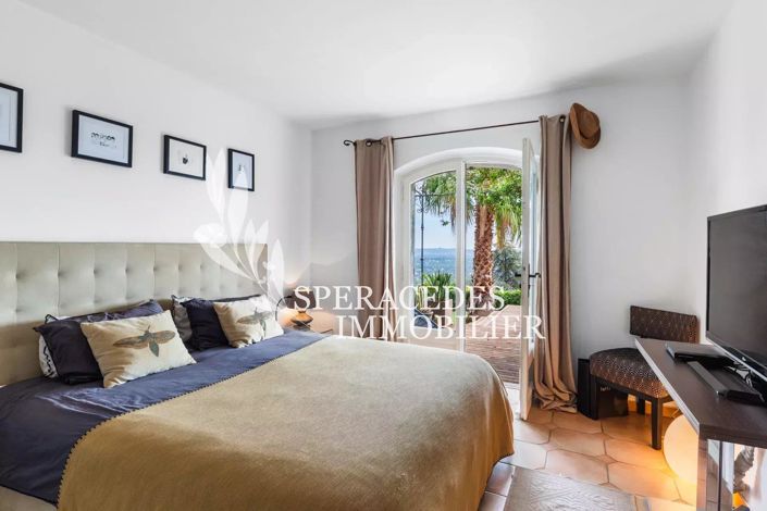 Image No.11-4 Bed House for sale