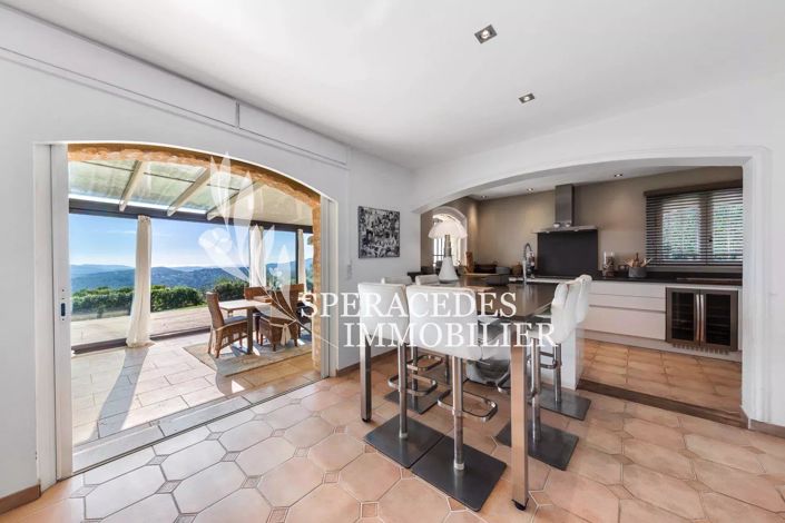 Image No.8-4 Bed House for sale