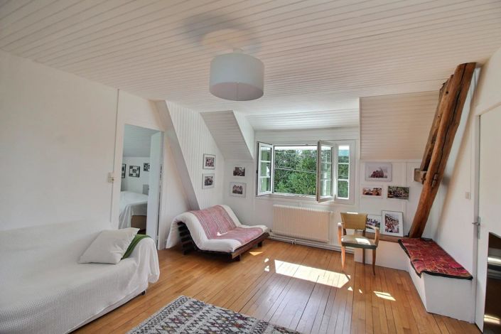 Image No.25-4 Bed House for sale