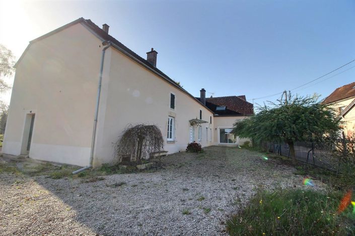 Image No.9-3 Bed House for sale