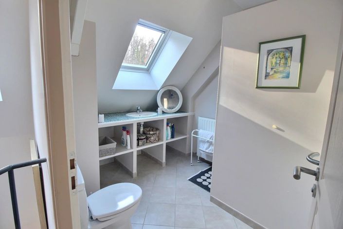 Image No.28-4 Bed House for sale