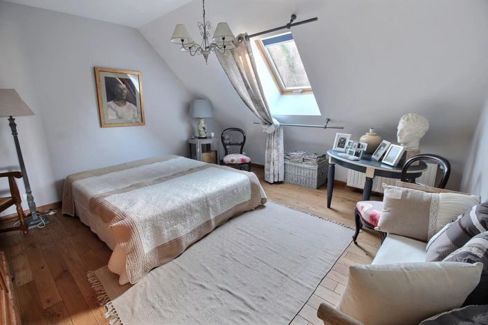 Image No.32-4 Bed House for sale