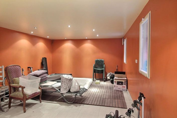 Image No.37-4 Bed House for sale