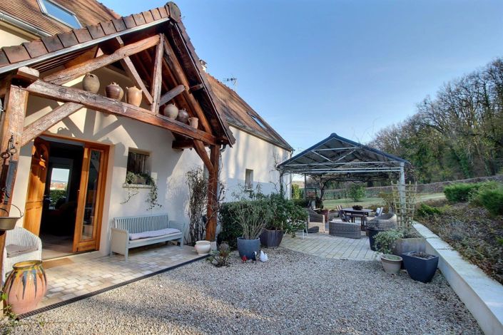 Image No.8-4 Bed House for sale