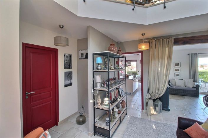 Image No.9-4 Bed House for sale