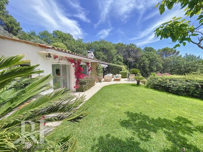 Image No.24-4 Bed House for sale