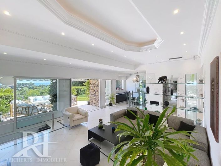 Image No.4-4 Bed House for sale