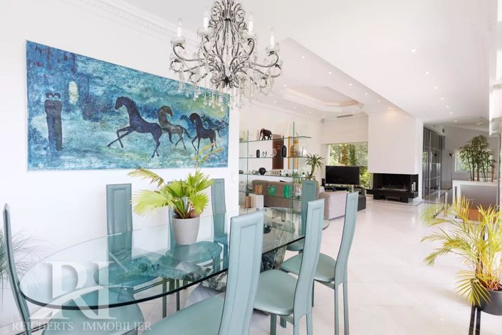 Image No.7-4 Bed House for sale