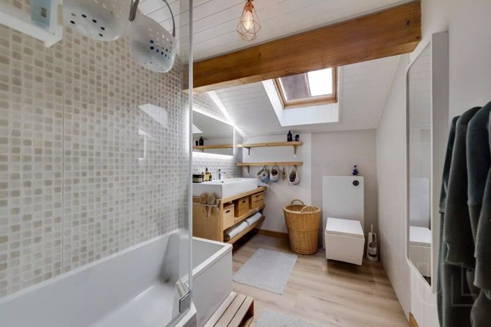 Image No.16-5 Bed House for sale