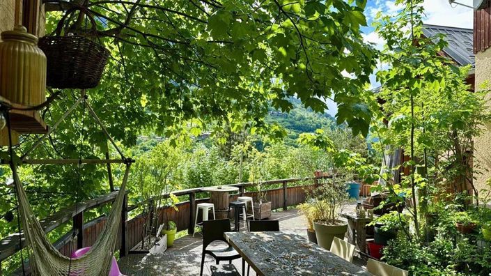 Image No.37-5 Bed House for sale