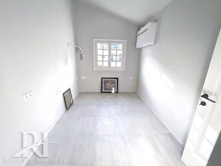 Image No.11-3 Bed House for sale