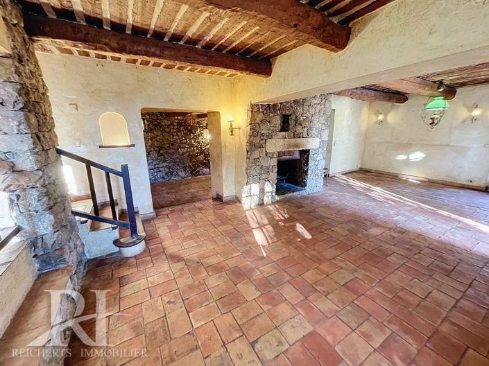 Image No.18-3 Bed House for sale