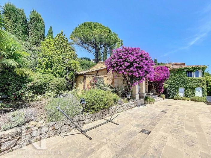 Image No.17-7 Bed House for sale