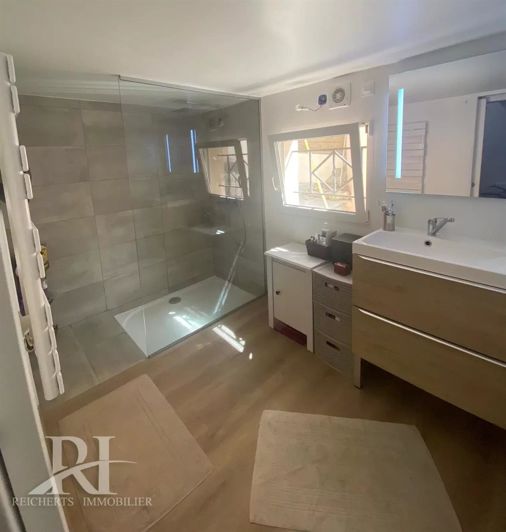 Image No.11-Maison de 2 chambres à vendre à Le Cannet