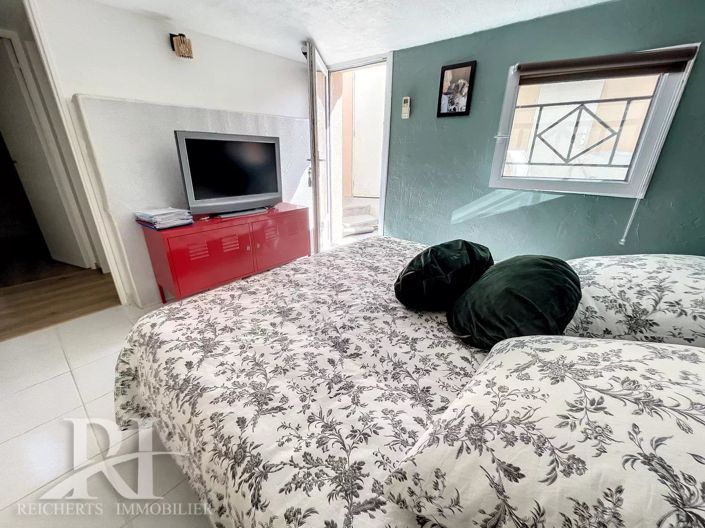 Image No.12-2 Bed House for sale