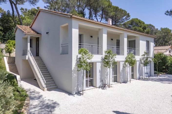 Image No.1-5 Bed House for sale